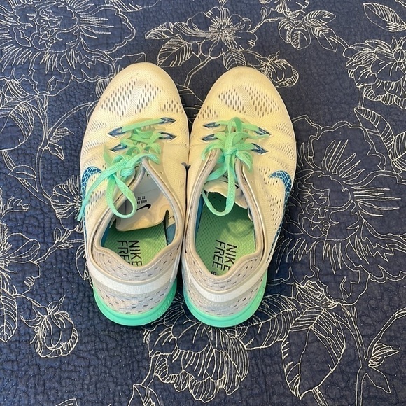 Nike Free 5.0 TR Fit 5 BRTHE
White (Women's) - Picture 3 of 10
